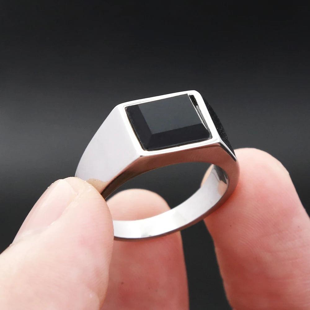 BLACK STONE RING